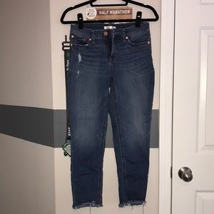 Lauren Condrad. Skinny crop. Raw hem. Size 6.